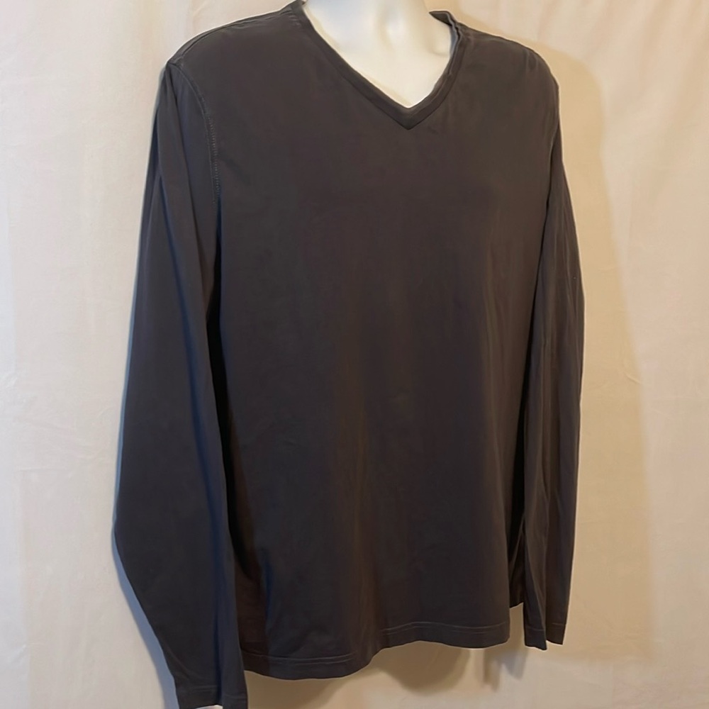 ROBERT BARAKETT V Neck Pullover.  Size XL - Picture 2 of 9